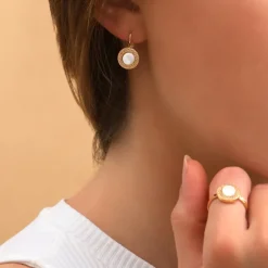 Angelique thin sleeper earrings - white