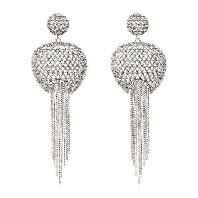 Betty pierced stud earrings in metal and chains - silver