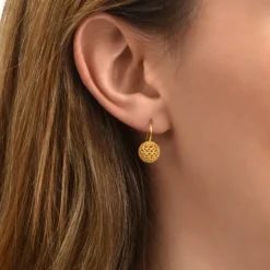 Betty small sleeper earrings - gold