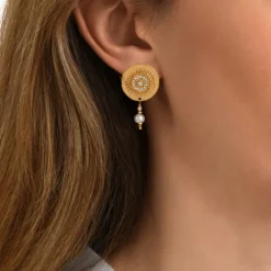 Dakota delicate earrings - pearl