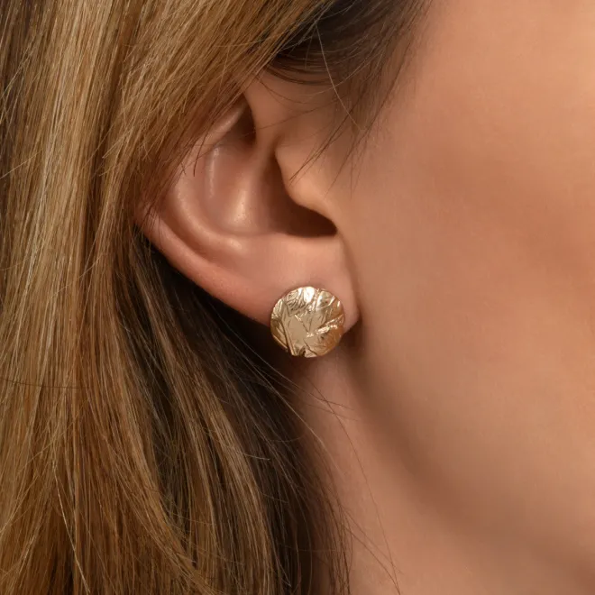 Lucy pierced stud earrings in fine gold-plated metal - white