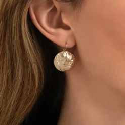 Lucy round sleeper earrings - white