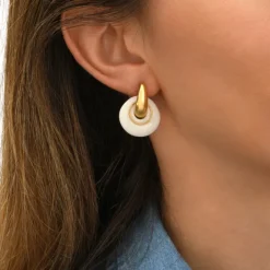 Masseria round pierced stud earrings - white