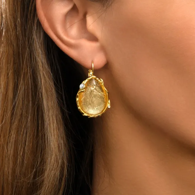 Oceane drop sleeper earrings – white