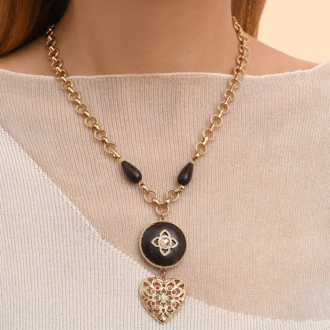 Prestige pendant necklace - red
